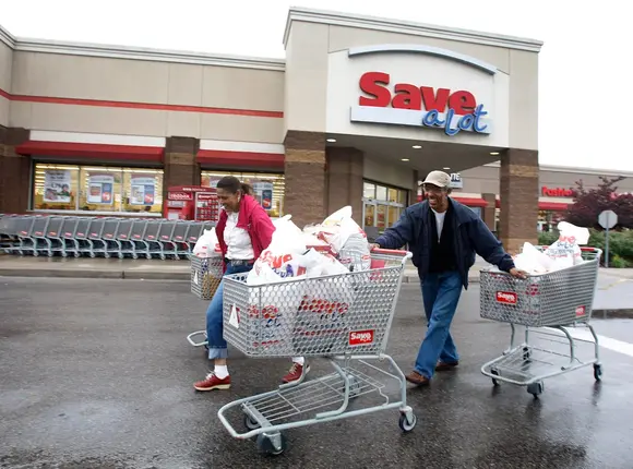 Save A Lot Closing Stores in Chicago: Seven Locations