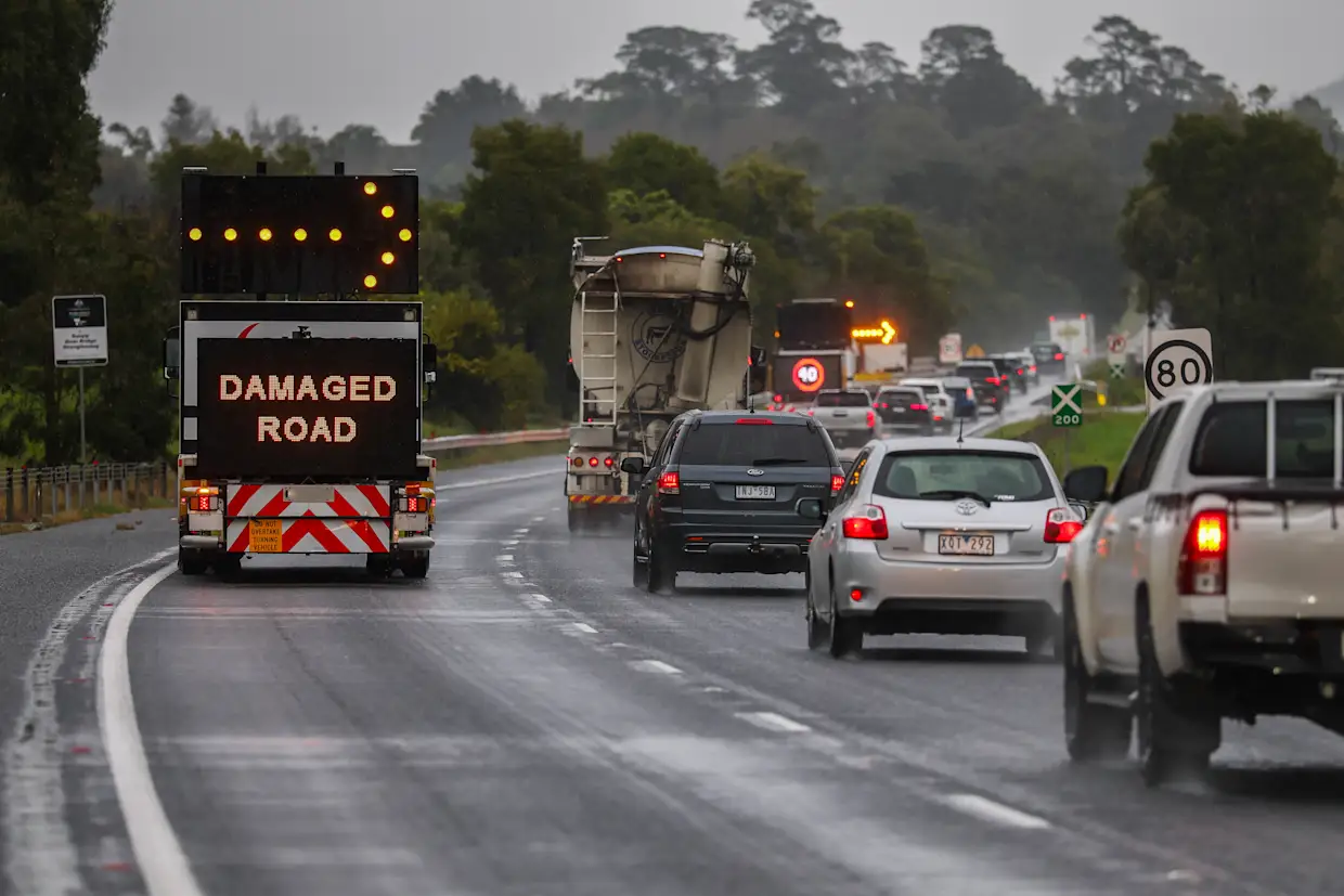 Monster Bunyip Pothole Damages Dozens of Cars on Princes Freeway