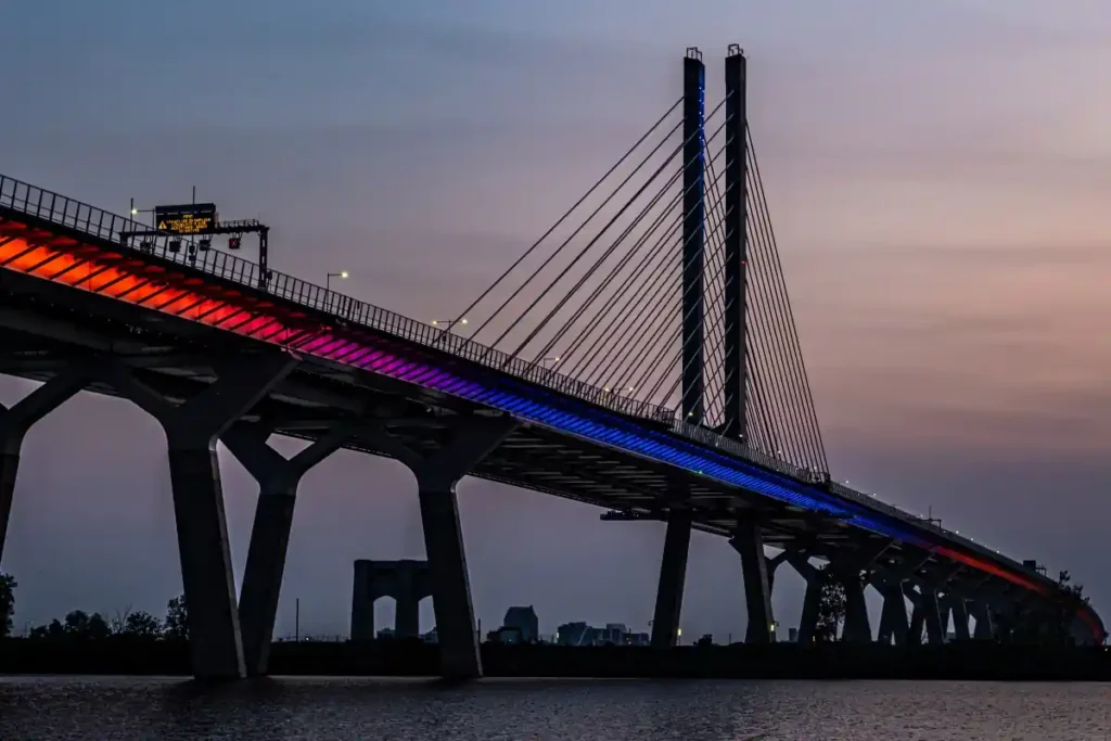 Champlain Bridge Closed This Weekend: Montreal Detours and Reopening Time