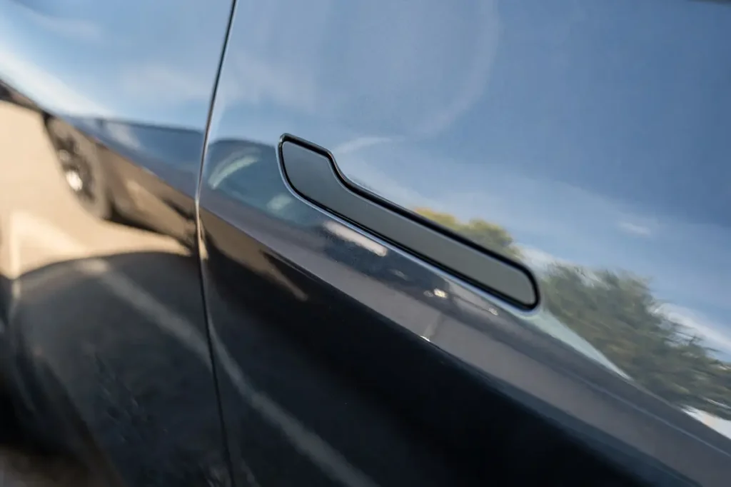 China Bans Hidden Car Door Handles