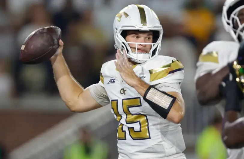 Alberto Mendoza playing quarterback for Georgia Tech during the 2026 college football season