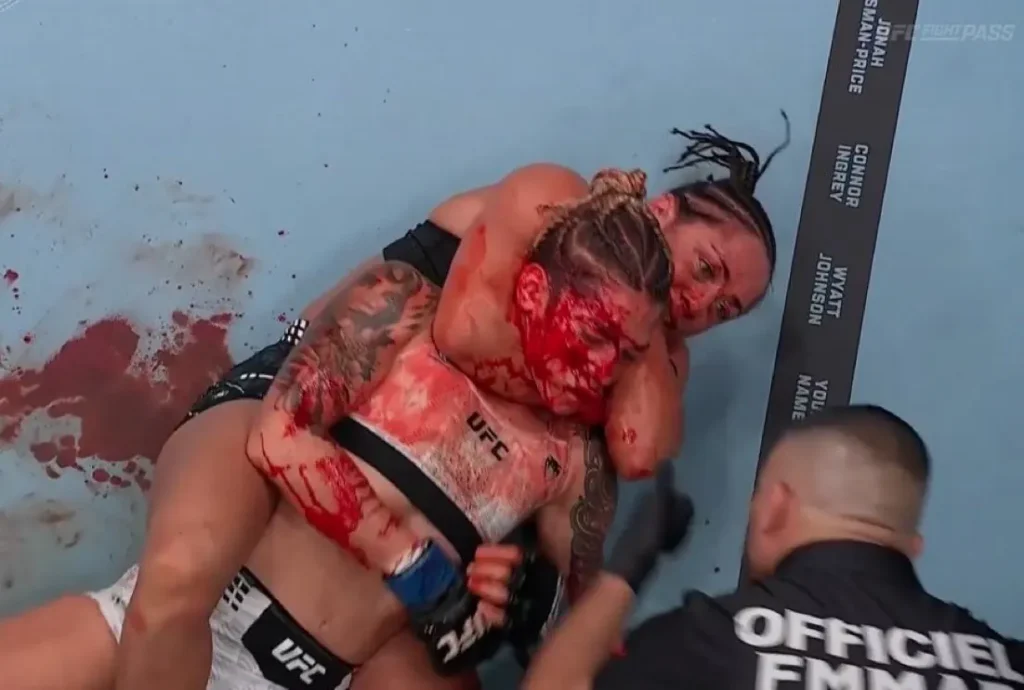 Delphine Benouaich Chokes Sofia Montenegro Unconscious in Blood