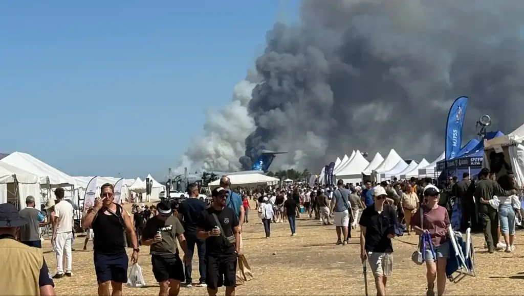 Greek F-4 Phantom Crashes at Athens Airshow