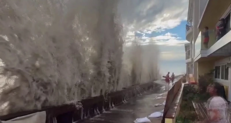 Hurricane Marie Aftermath Worsens as Laguna Beach Declares Coastal Emergency