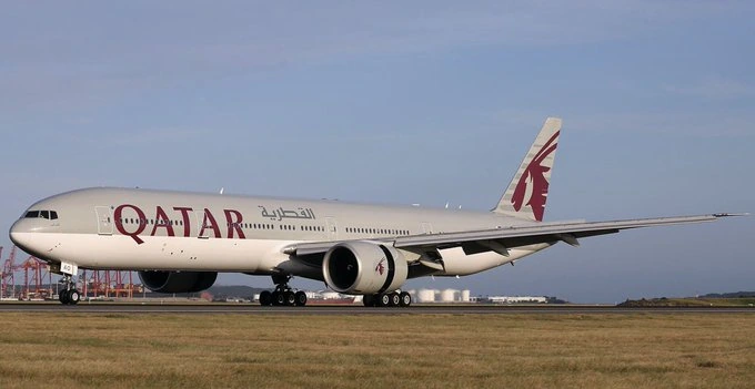 Qatar Airways Melbourne-Doha Flight: Passengers Restrain Two Men After Alleged Gun Threat