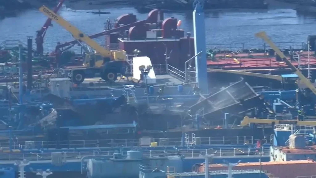 Staten Island Barge Explosion Kills Worker, Injures Two Firefighters