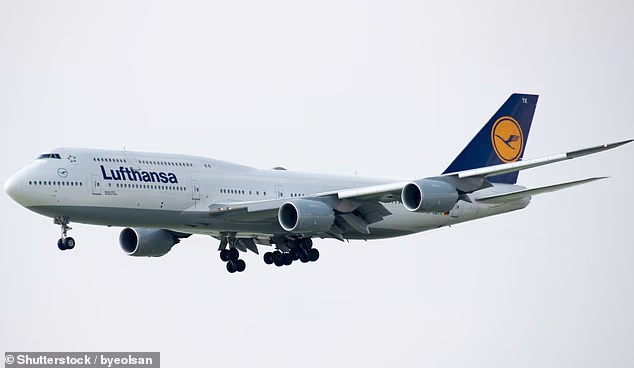 Lufthansa Boeing 747 Nearly Hits Runway at LAX in Dramatic Landing Scare