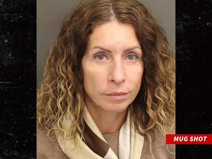 Florida Mom Arrested at Airport After Allegedly Leaving 4 Kids Home Alone for Vegas Trip