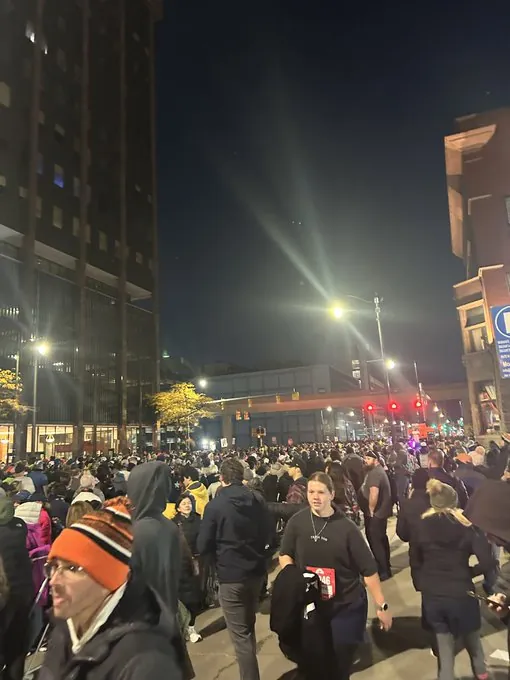 Detroit Free Press Marathon 2026: Record 30,000 Runners Cross U.S.–Canada Border